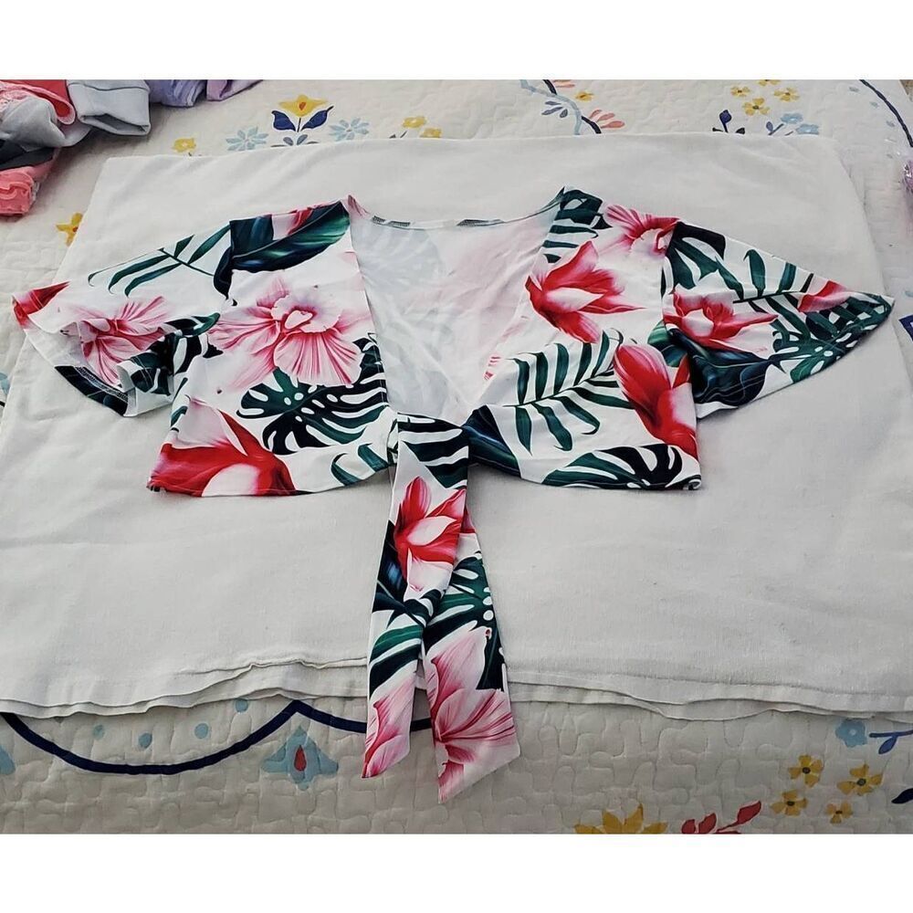 NWOT CHIC ME WOMENS COVER-UP
